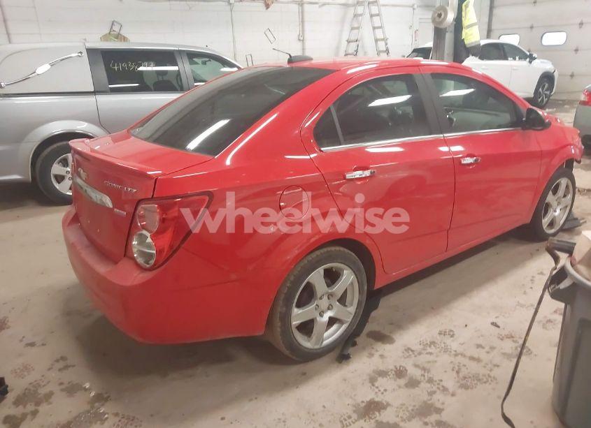 Photo 4 of 2015 Chevrolet Sonic LTZ AUTO (VIN 1G1JE5SB7F4165278)