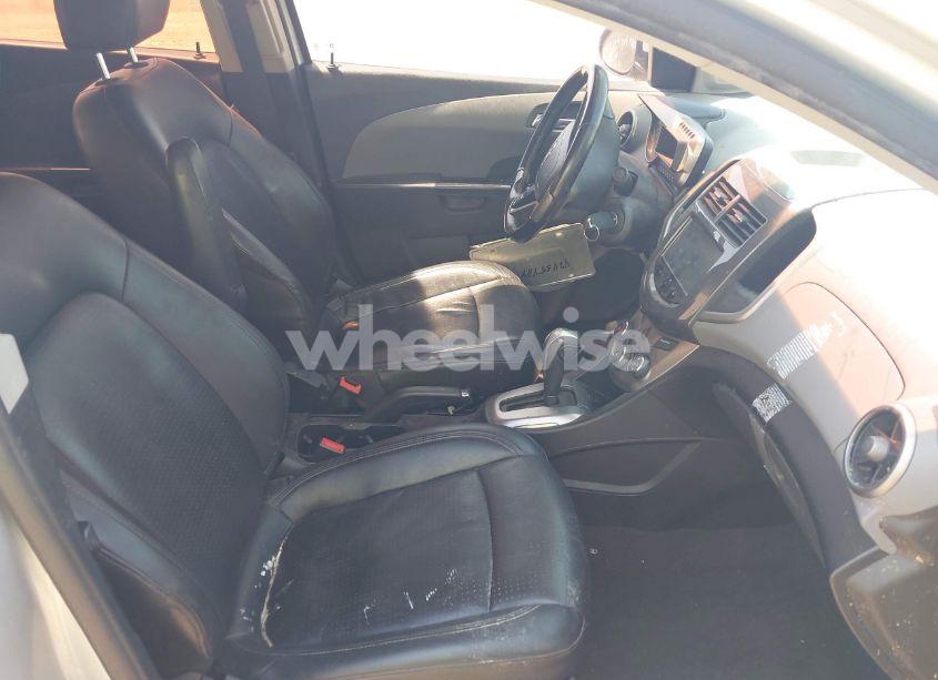 Photo 5 of 2015 Chevrolet Sonic LTZ AUTO (VIN 1G1JE5SB7F4187636)