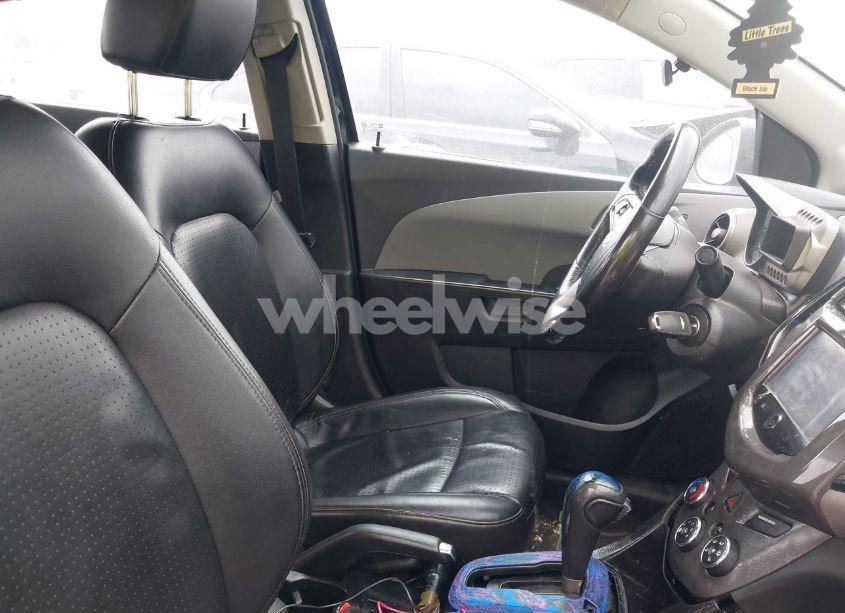 Photo 5 of 2016 Chevrolet Sonic LTZ AUTO (VIN 1G1JE5SB7G4156694)