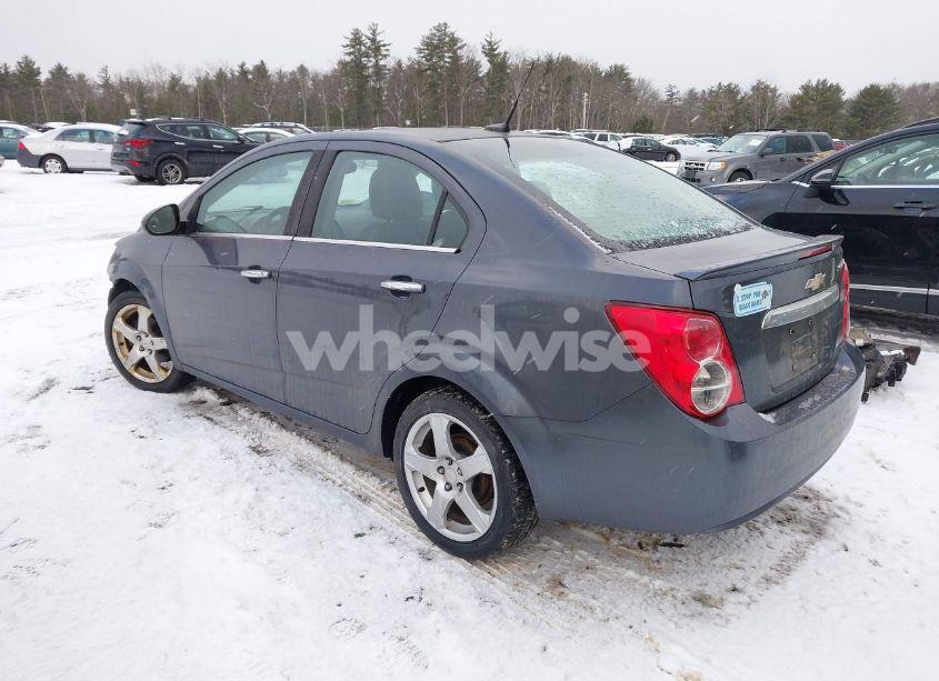 Photo 3 of 2013 Chevrolet Sonic LTZ AUTO (VIN 1G1JE5SB8D4113753)