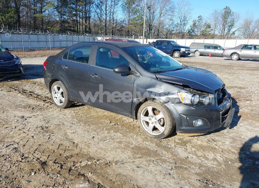 2016 Chevrolet Sonic LTZ AUTO (VIN 1G1JE5SB8G4151889) main photo