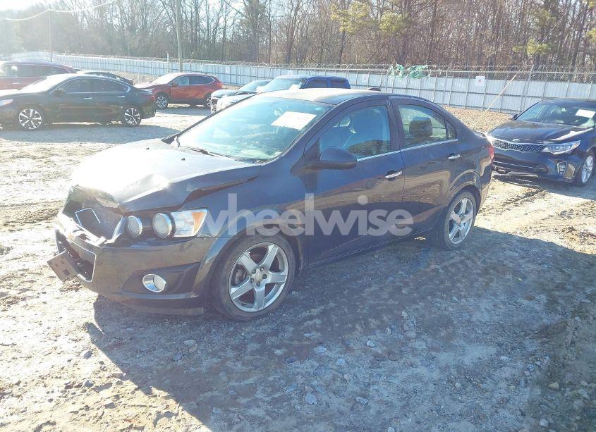 Photo 2 of 2016 Chevrolet Sonic LTZ AUTO (VIN 1G1JE5SB8G4151889)