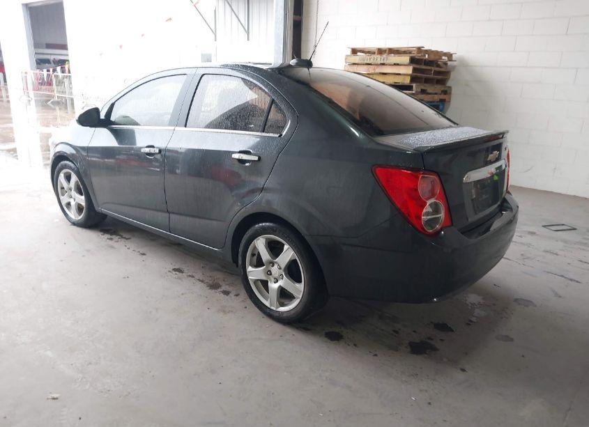 Photo 3 of 2016 Chevrolet Sonic LTZ AUTO (VIN 1G1JE5SB9G4140710)