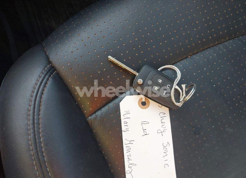 Photo 11 of 2013 Chevrolet Sonic LTZ AUTO (VIN 1G1JE5SBXD4155518)