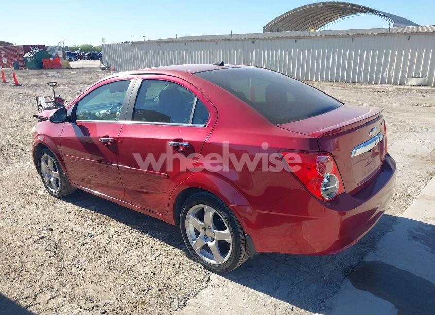 Photo 3 of 2013 Chevrolet Sonic LTZ AUTO (VIN 1G1JE5SBXD4155518)