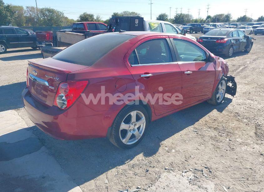 Photo 4 of 2013 Chevrolet Sonic LTZ AUTO (VIN 1G1JE5SBXD4155518)