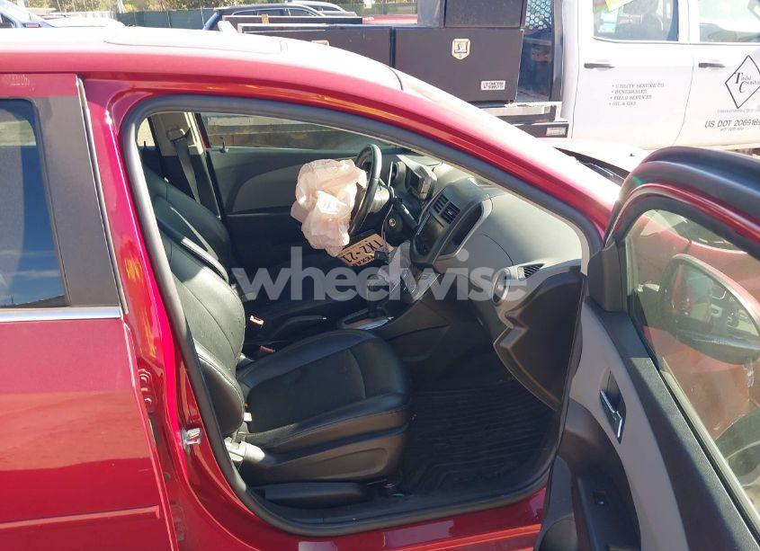 Photo 5 of 2013 Chevrolet Sonic LTZ AUTO (VIN 1G1JE5SBXD4155518)