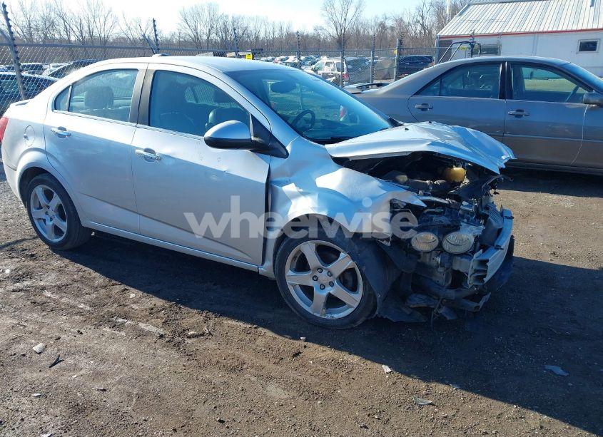 2016 Chevrolet Sonic LTZ AUTO (VIN 1G1JE5SBXG4148346) main photo