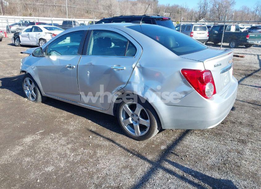 Photo 3 of 2016 Chevrolet Sonic LTZ AUTO (VIN 1G1JE5SBXG4148346)