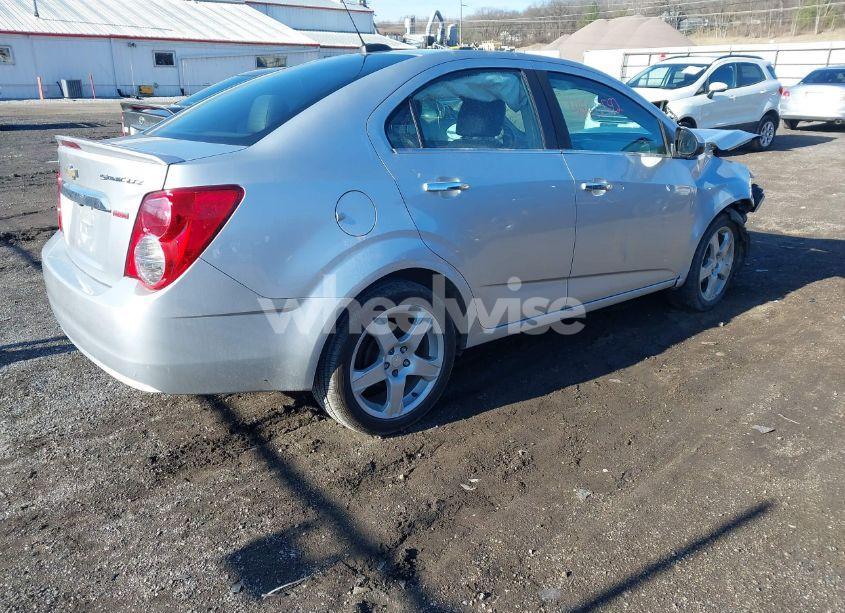 Photo 4 of 2016 Chevrolet Sonic LTZ AUTO (VIN 1G1JE5SBXG4148346)