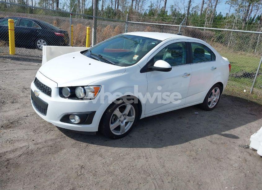 Photo 2 of 2016 Chevrolet Sonic LTZ AUTO (VIN 1G1JE5SBXG4160349)