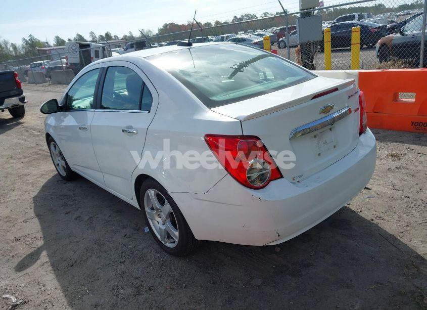 Photo 3 of 2016 Chevrolet Sonic LTZ AUTO (VIN 1G1JE5SBXG4160349)