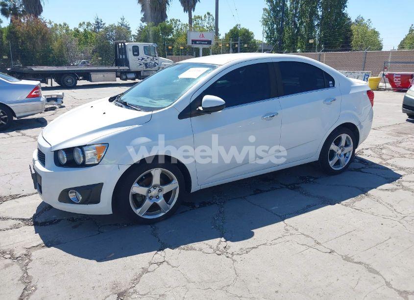 Photo 2 of 2013 Chevrolet Sonic LTZ AUTO (VIN 1G1JE5SG1D4168248)