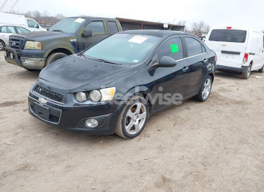 Photo 2 of 2013 Chevrolet Sonic LTZ AUTO (VIN 1G1JE5SH3D4128276)
