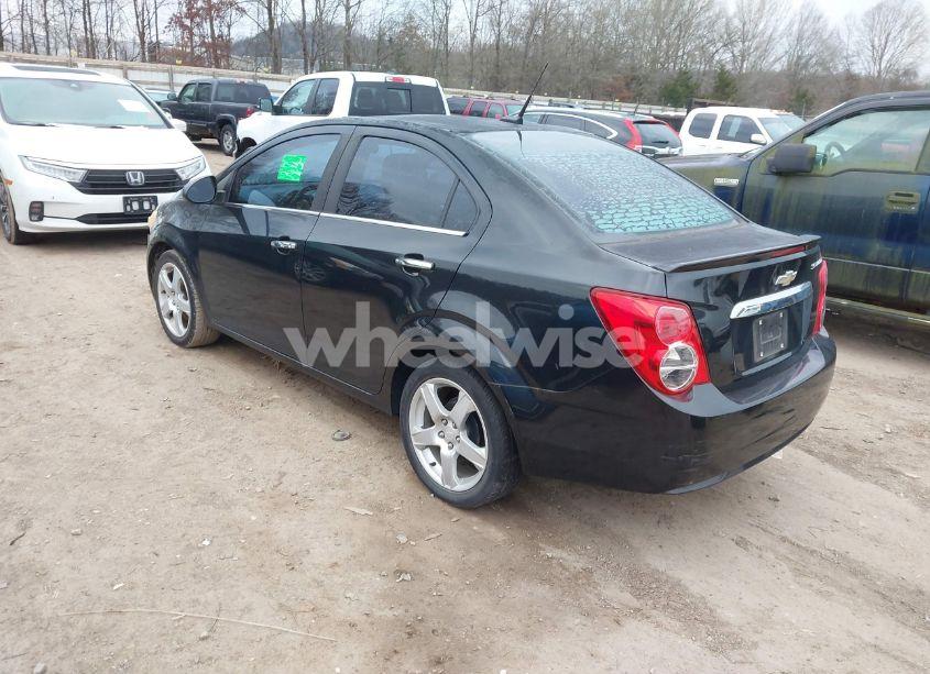 Photo 3 of 2013 Chevrolet Sonic LTZ AUTO (VIN 1G1JE5SH3D4128276)