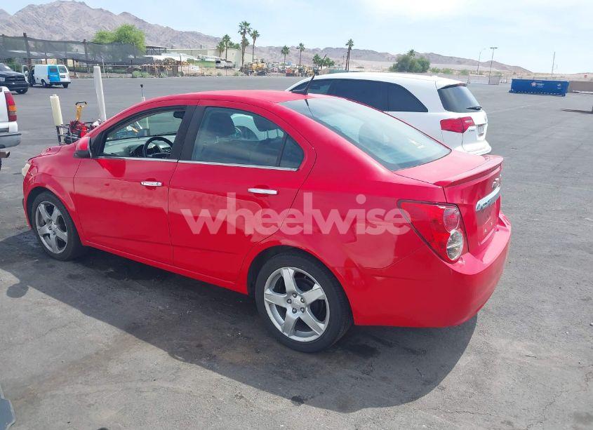 Photo 3 of 2014 Chevrolet Sonic LTZ AUTO (VIN 1G1JE5SH6E4119136)
