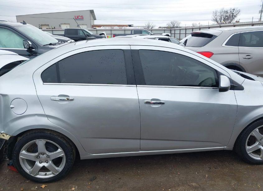 Photo 14 of 2013 Chevrolet Sonic LTZ AUTO (VIN 1G1JE5SH9D4105374)