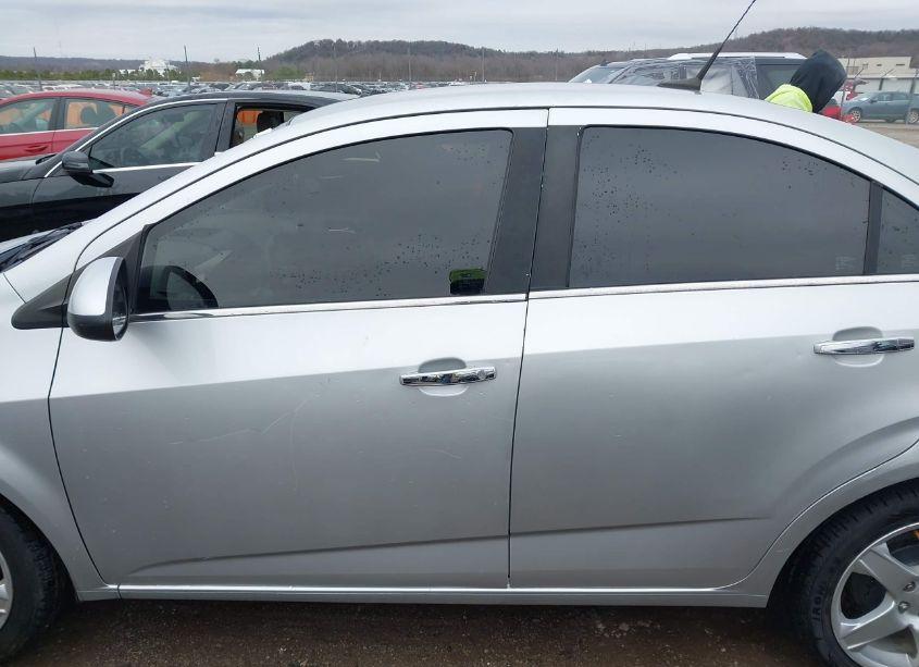 Photo 15 of 2013 Chevrolet Sonic LTZ AUTO (VIN 1G1JE5SH9D4105374)