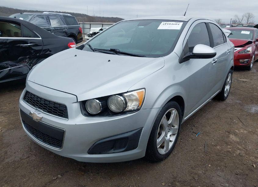 Photo 2 of 2013 Chevrolet Sonic LTZ AUTO (VIN 1G1JE5SH9D4105374)
