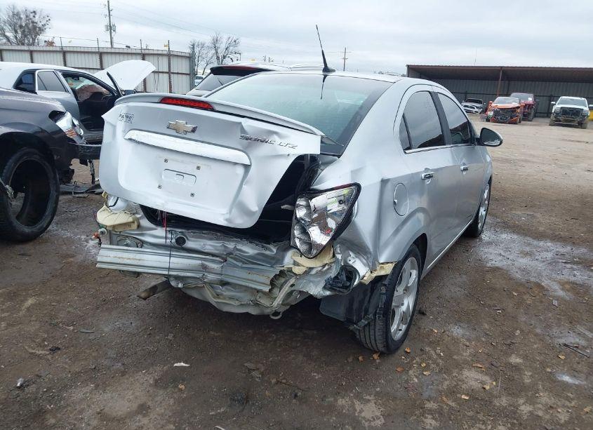 Photo 4 of 2013 Chevrolet Sonic LTZ AUTO (VIN 1G1JE5SH9D4105374)