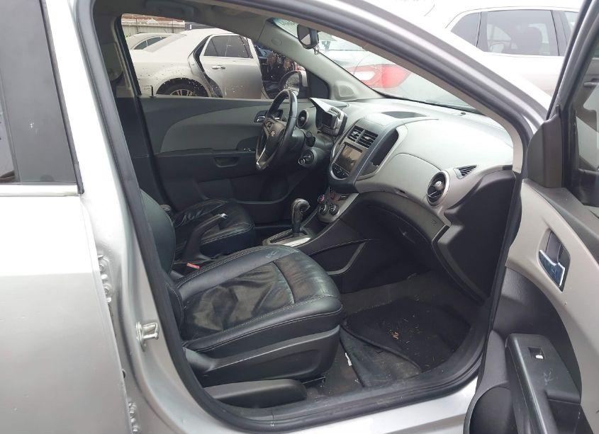 Photo 5 of 2013 Chevrolet Sonic LTZ AUTO (VIN 1G1JE5SH9D4105374)