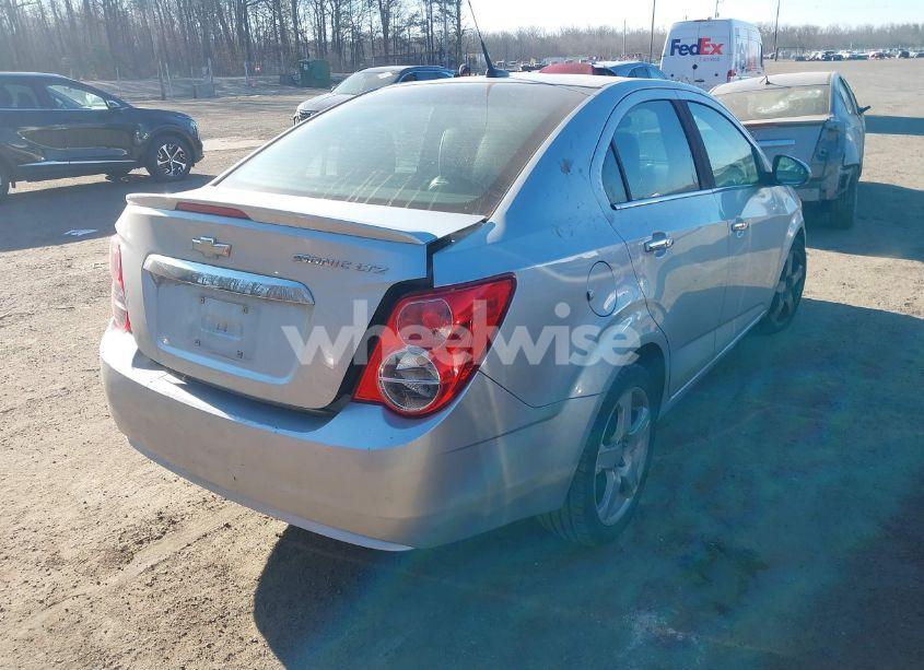 Photo 4 of 2013 Chevrolet Sonic LTZ AUTO (VIN 1G1JE5SH9D4126614)