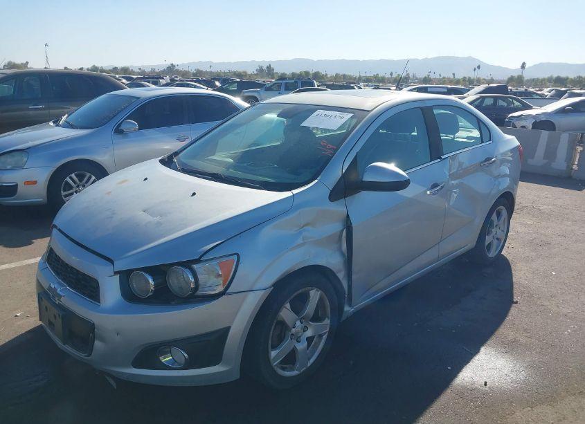 Photo 2 of 2012 Chevrolet Sonic 2LZ (VIN 1G1JE5SHXC4112753)
