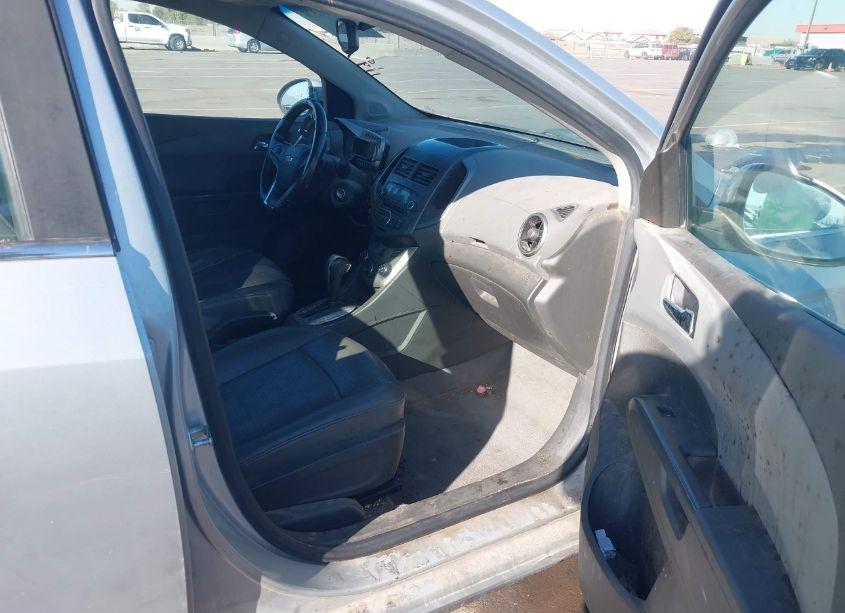 Photo 5 of 2012 Chevrolet Sonic 2LZ (VIN 1G1JE5SHXC4112753)