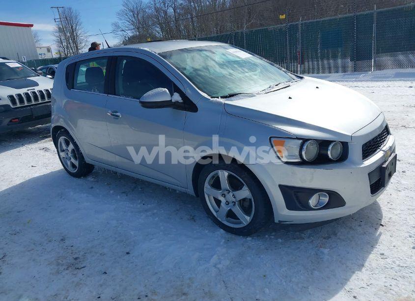 2014 Chevrolet Sonic LTZ AUTO (VIN 1G1JE6SB0E4189670) main photo