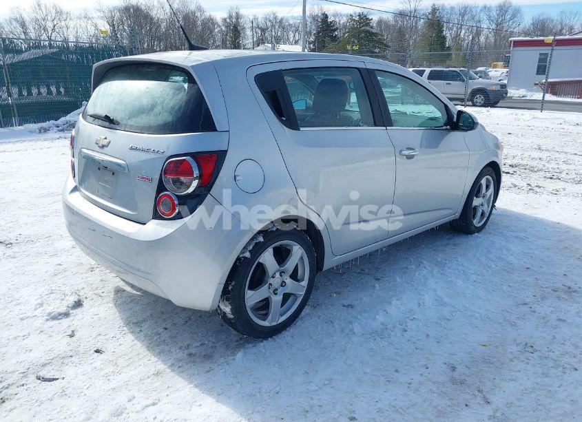Photo 4 of 2014 Chevrolet Sonic LTZ AUTO (VIN 1G1JE6SB0E4189670)