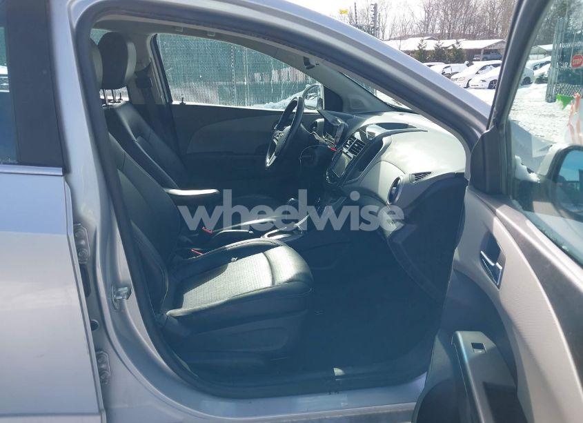 Photo 5 of 2014 Chevrolet Sonic LTZ AUTO (VIN 1G1JE6SB0E4189670)