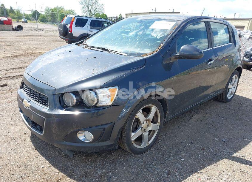 Photo 2 of 2015 Chevrolet Sonic LTZ AUTO (VIN 1G1JE6SB0F4108457)