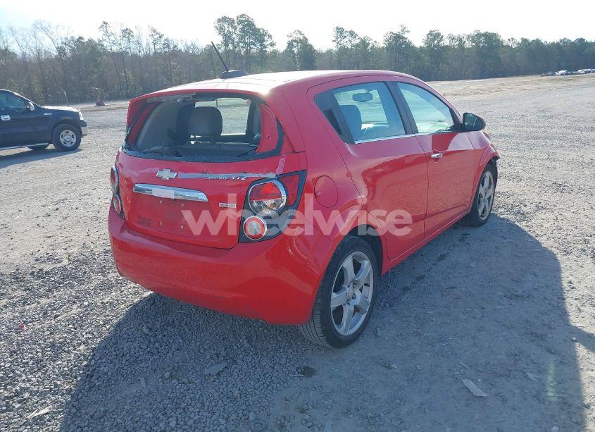 Photo 4 of 2015 Chevrolet Sonic LTZ AUTO (VIN 1G1JE6SB0F4165399)