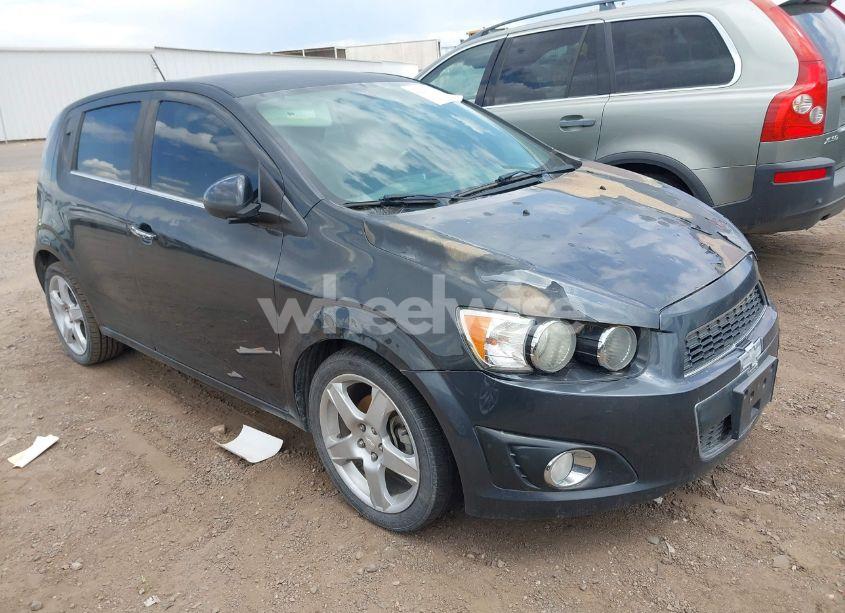 2015 Chevrolet Sonic LTZ AUTO (VIN 1G1JE6SB1F4202251) main photo