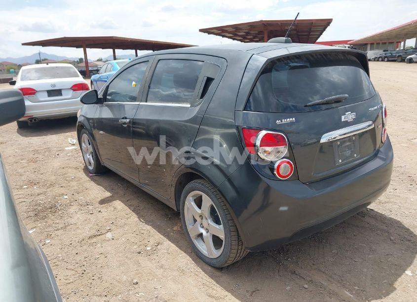 Photo 3 of 2015 Chevrolet Sonic LTZ AUTO (VIN 1G1JE6SB1F4202251)