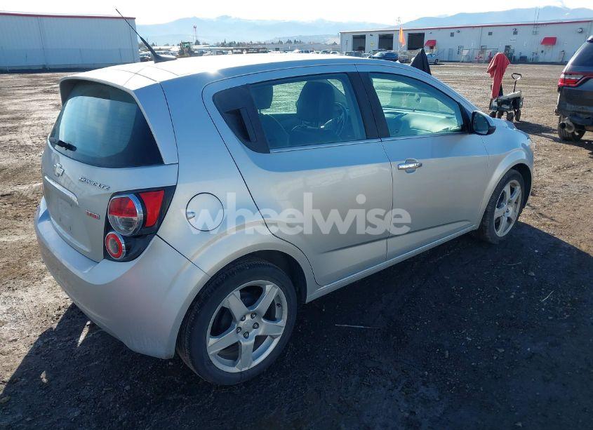 Photo 4 of 2013 Chevrolet Sonic LTZ AUTO (VIN 1G1JE6SB2D4104651)