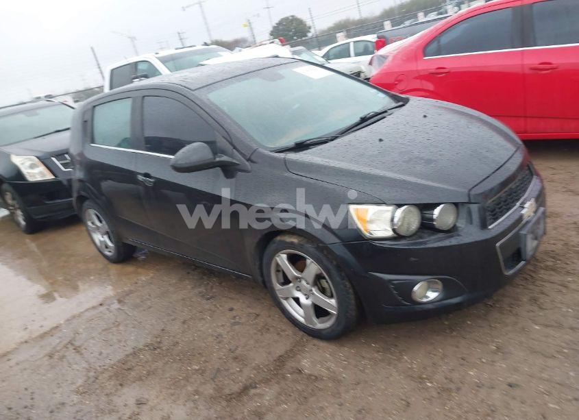 2013 Chevrolet Sonic LTZ AUTO (VIN 1G1JE6SB2D4221744) main photo