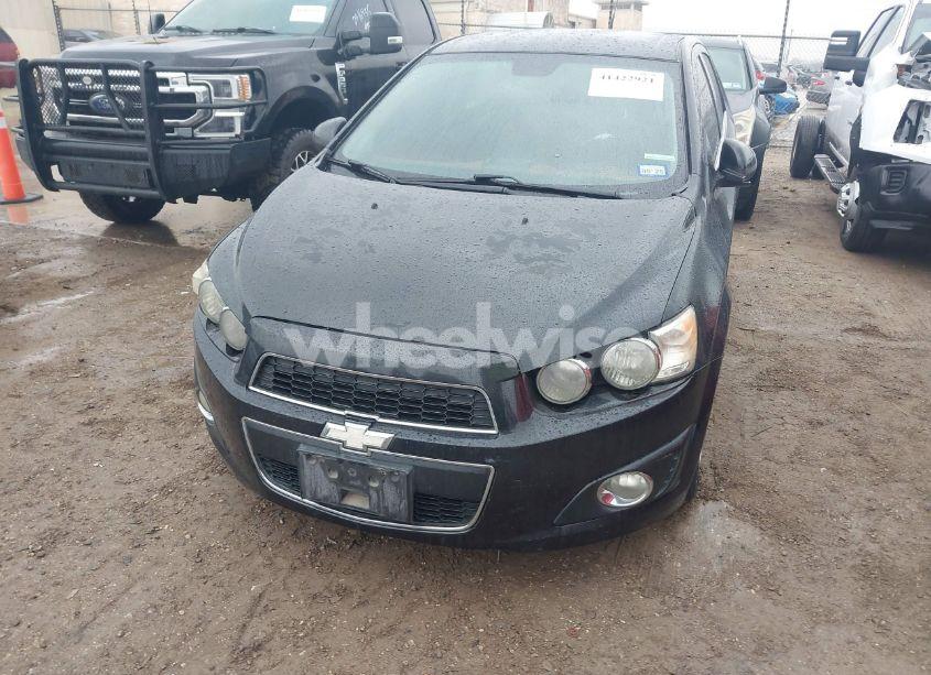 Photo 6 of 2013 Chevrolet Sonic LTZ AUTO (VIN 1G1JE6SB2D4221744)
