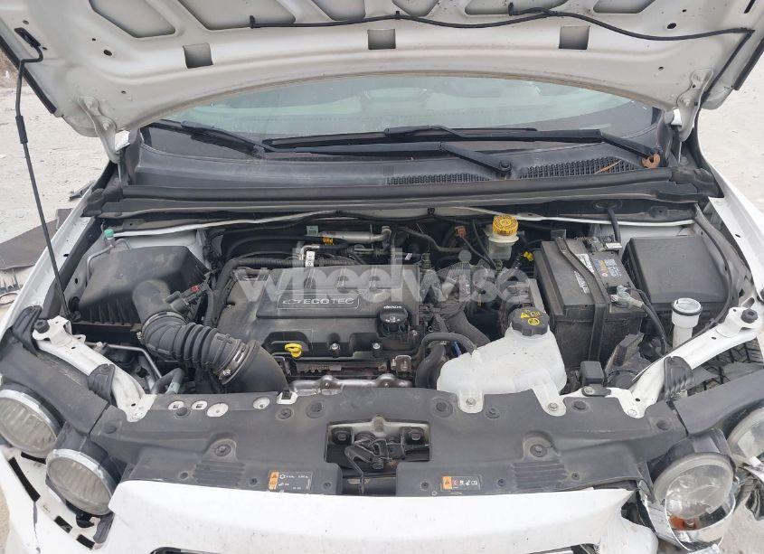 Photo 10 of 2015 Chevrolet Sonic LTZ AUTO (VIN 1G1JE6SB3F4216796)