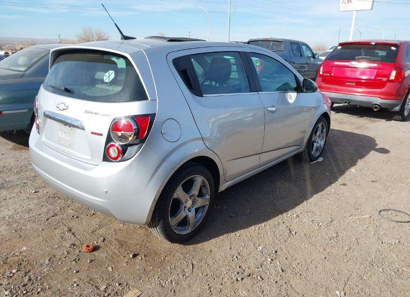 Photo 4 of 2014 Chevrolet Sonic LTZ AUTO (VIN 1G1JE6SB4E4114955)