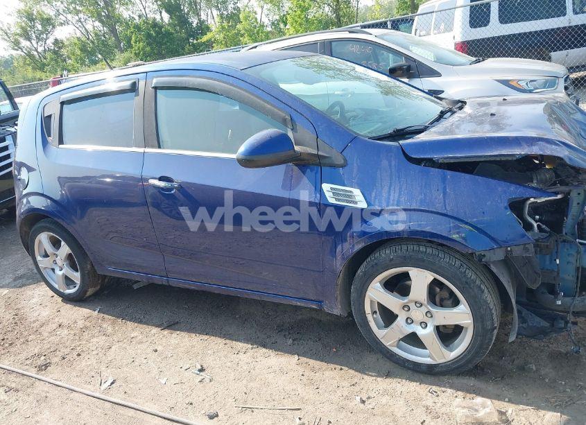 Photo 14 of 2014 Chevrolet Sonic LTZ AUTO (VIN 1G1JE6SB4E4226395)