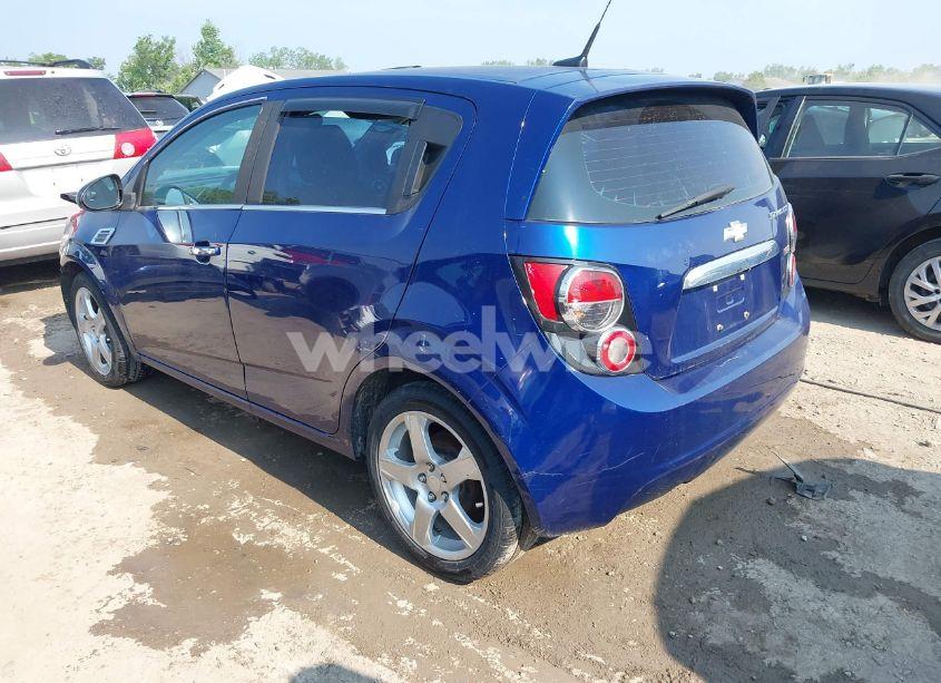 Photo 3 of 2014 Chevrolet Sonic LTZ AUTO (VIN 1G1JE6SB4E4226395)