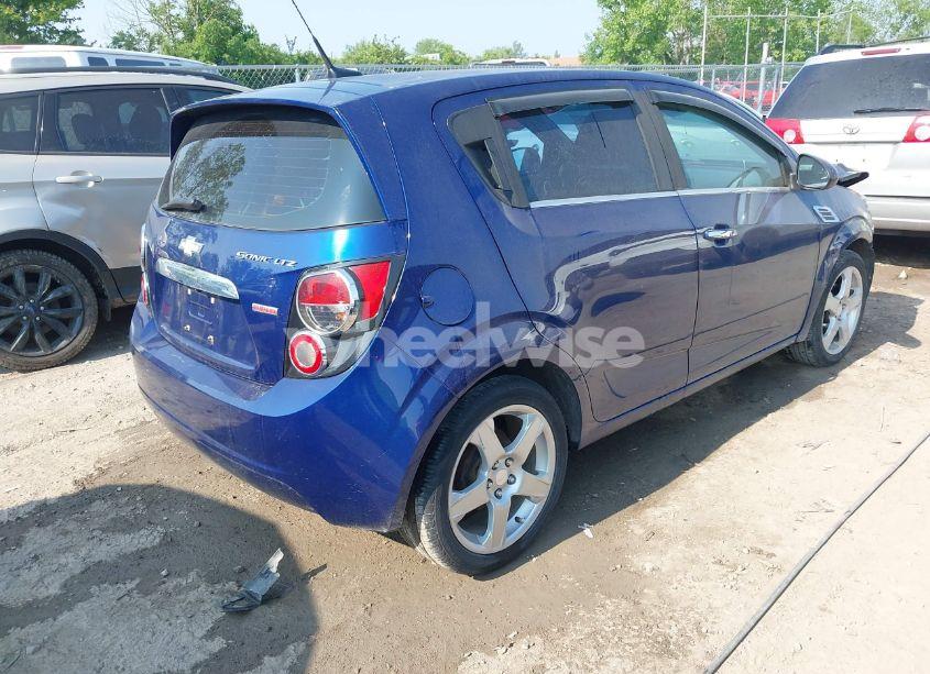 Photo 4 of 2014 Chevrolet Sonic LTZ AUTO (VIN 1G1JE6SB4E4226395)