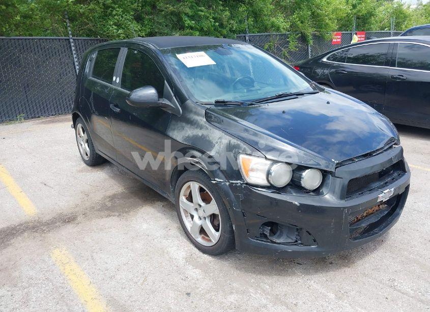 2015 Chevrolet Sonic LTZ AUTO (VIN 1G1JE6SB4F4125150) main photo