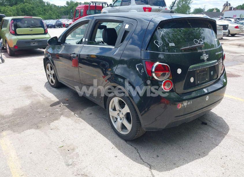 Photo 3 of 2015 Chevrolet Sonic LTZ AUTO (VIN 1G1JE6SB4F4125150)