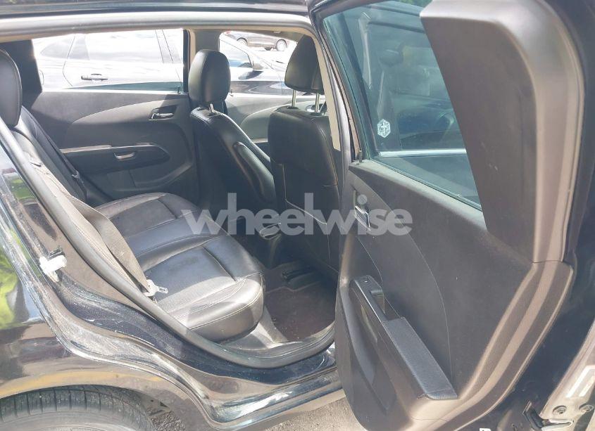 Photo 8 of 2015 Chevrolet Sonic LTZ AUTO (VIN 1G1JE6SB4F4125150)