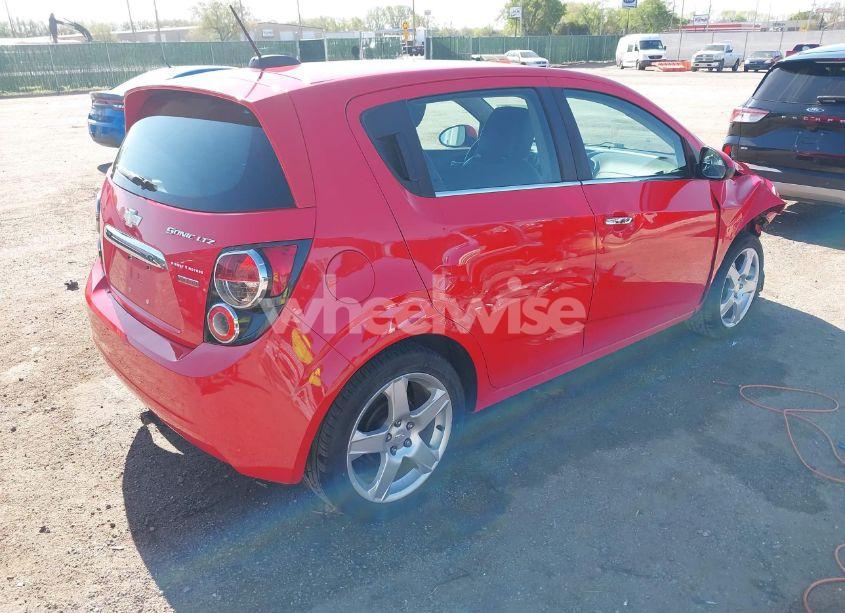 Photo 4 of 2015 Chevrolet Sonic LTZ AUTO (VIN 1G1JE6SB4F4144491)