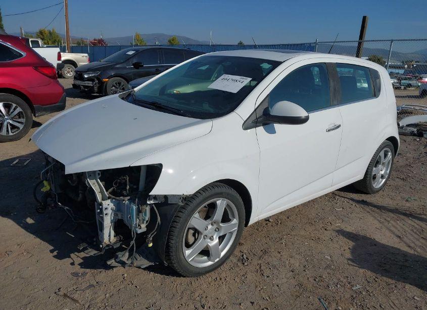 Photo 2 of 2014 Chevrolet Sonic LTZ AUTO (VIN 1G1JE6SB5E4231637)