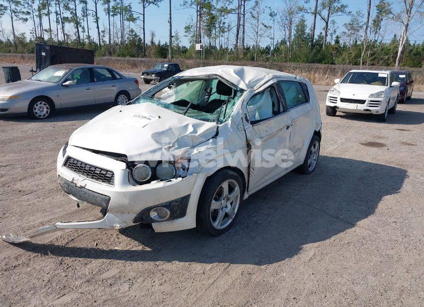 Photo 2 of 2015 Chevrolet Sonic LTZ AUTO (VIN 1G1JE6SB5F4102167)