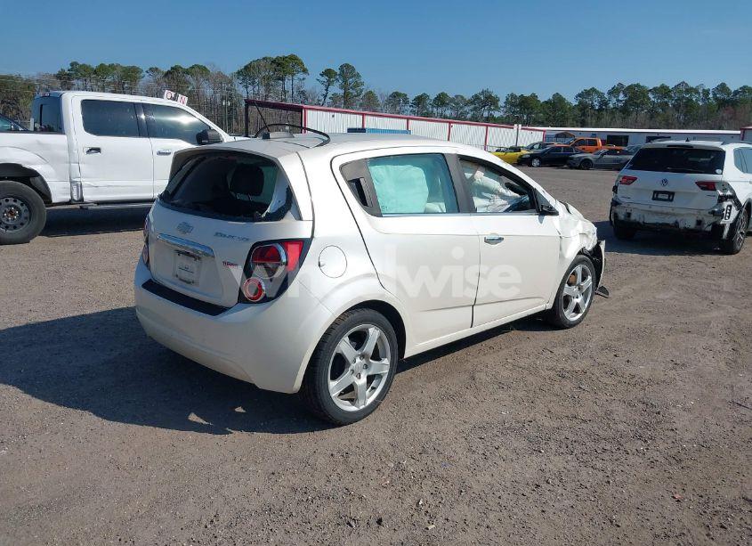 Photo 4 of 2015 Chevrolet Sonic LTZ AUTO (VIN 1G1JE6SB5F4102167)